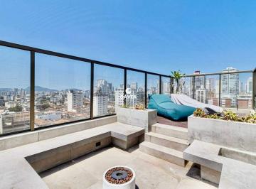 Apartamento · 250m² · 2 Quartos · 2 Vagas · Cobertura à venda no Boqueirão em Santos.