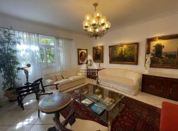 Apartamento · 170m² · 4 Quartos · 4 quartos, 2 suites, 2 banheiros, 170m2 a venda em rua nobre do Flamengo.