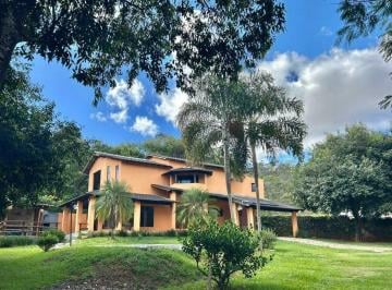 Casa · 340m² · 3 Quartos · 3 Vagas · CASA DE ALTO PADRÃO, ESPAÇOSA, OPORTUNIDADE ÚNICA - SMLN - LAGO NORTE