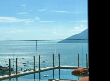 Casa · 604m² · 5 Quartos · 3 Vagas · Sobrado na praia de alto padrão com vista para o mar