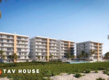 1292656_i8YZDzTLo88qBCK1_1292656682b2b437b356.jpg · Apartamento com 4 suítes frente ao mar em Penha