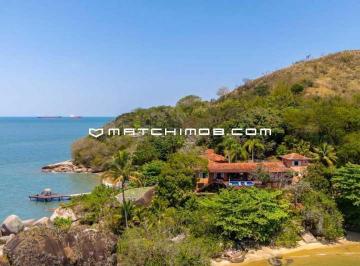 Casa · 1200m² · 7 Quartos · 4 Vagas · Casa à venda no Condomínio Itaoca - Angra