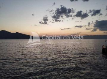 Casa · 171m² · 4 Quartos · 4 Vagas · Casa na Costeira a 300m da Praia
