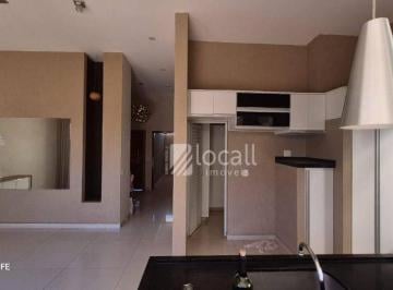 90f72cea81d4de28bd5f9cb5e8a4c6bc4243ec21 · Casa com 3 dormitórios para alugar, 230 m² por R$ 7.300,00/mês - Condomínio Recanto do Lago - São Jo