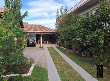 Casa · 142m² · 4 Quartos · 2 Vagas · Casas em terreno amplo em areias de Palhocinha