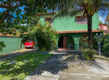 Foto 04 · Casa de luxo à venda em Rio das Ostras - Jardim Miramar, com kitnet aos fundos. Oportunidade