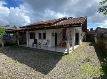 Foto 01 · Casa à venda em São Francisco do Sul-SC, bairro Sandra Regina: 3 quartos, 1 sala, 2 banheiros, 1 vag