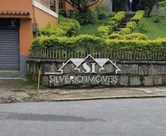 Foto-Imovel-ID056871No0001-casa-castelanea-petropolis--1698326790929.jpeg · Imoveis - em Castelanea