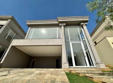 Casa de 3 quartos, Santana de Parnaíba · Seu Refúgio em Alphaville – Casa de Condomínio com 3 Suítes - 303 m²
