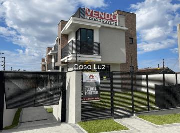 Casa de 3 quartos, Curitiba · Sobrados novos e modernos no Tingui