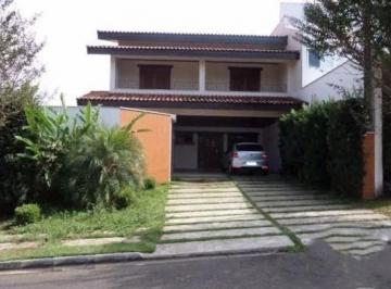 nfbw0te2odqxmdczmtvhnjc5_md · Casa com Quintal Grande para Viver ao Ar Livre!