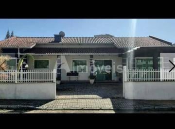 Casa · 140m² · 3 Quartos · 3 Vagas · Casa Barra Velha