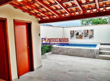 Casa · 175m² · 2 Quartos · 4 Vagas · Linda Casa com Piscina - Conforto e Lazer!