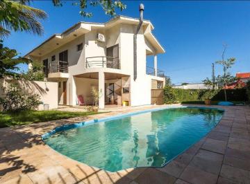 425028_i8d8f9JDI28V4J39Cr_42502864bf158d379cd.jpg · Casa 5 dormitórios sendo 3 suítes - bairro Parque São Jorge, em Florianópolis