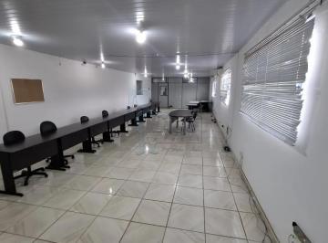 Comercial · 104m² · Salão comercial de 104m² com 02 banheiros para locação - Vila Elisa