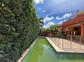 Casa · 525m² · 5 Quartos · 4 Vagas · Casa sobrado de 345m² com 04 suítes para locação em condomínio - Guaporé