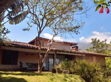 Foto 04 · Casa de Praia e Montanha em Ilhabela à venda, 4 quartos,(2 suítes) ,Área Gourmet, Piscinas, 244 m² P