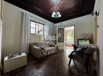 Casa · 212m² · 4 Quartos · 5 Vagas · Casa à venda no bairro Embaré