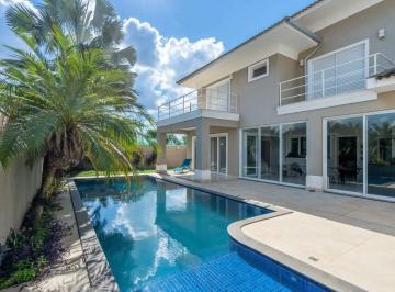 Casa · 415m² · 4 Quartos · 2 Vagas · Residência de alto padrão com área gourmet, piscina e sustentabilidade no Alto dos Ipês