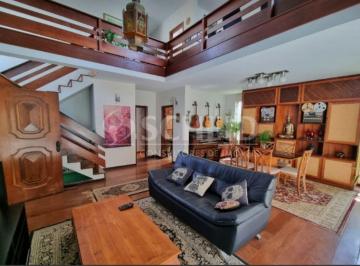Casa · 330m² · 3 Quartos · 4 Vagas · Casa a venda com 3 dormitórios, sendo 2 suítes e 4 vagas, no Jabaquara.