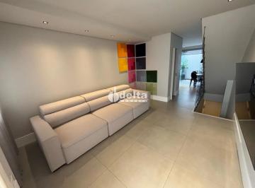 Casa · 85m² · 2 Quartos · 2 Vagas · Casa com 2 quartos sendo 2 suítes disponível para venda no bairro Vigilato Pereira em Uberlândia-MG.