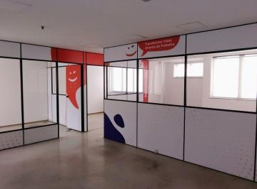Comercial · 90m² · 2 Vagas · Conjunto comercial, próximo ao metrô república. 90m² com 2 vagas