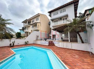 21c484d90bc7928eb5cb760c8f560f37e7624e2a · Casa com 5 dormitórios à venda, 400 m² por R$ 1.600.000,00 - Itaipu - Niterói/RJ