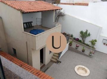 42a3b4b1e4da13928501217aeb0c2aa21077b495 · Sobrado espaçoso à venda na Vila Aricanduva – Quintal amplo, sótão encantador e 4 vagas de garagem!
