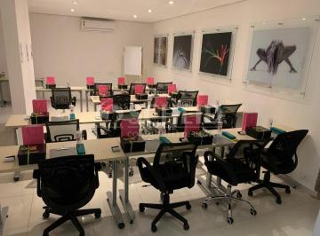 Comercial · 35m² · Sala comercial p/ locação, 35m², até 20 pessoas, com mesas e cadeiras, ar cond. e serviços incluídos