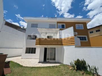 Casa · 181m² · 3 Quartos · 2 Vagas · Ótima Casa 181m2 em excelente rua!!! 3 dorms, 1 sala, copa/cozinha espaçosa, 3 banheiros, quintal!!