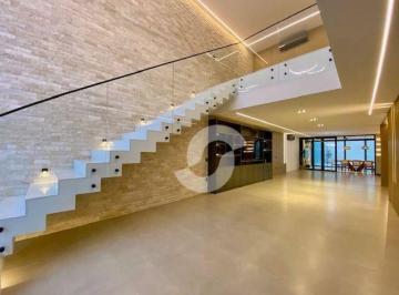 Casa · 446m² · 5 Quartos · 4 Vagas · Casa em Camboinhas, Niterói/RJ de 446m² 5 quartos à venda por R$ 5.700.000,00