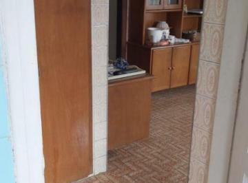 Casa · 121m² · 5 Quartos · 3 Vagas · Sobrado em Centro, Carapicuíba/SP de 121m² 5 quartos à venda por R$ 755.000,00