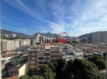 Apartamento · 75m² · 2 Quartos · 1 Vaga · Apartamento 2 quartos com  dependência revertida e vaga todo reformada