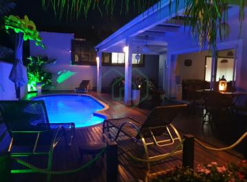 Casa · 155m² · 3 Quartos · 2 Vagas · Casa Mobiliada de Alto padrão em Ubatuba SFS 3 quartos por R$ 1.300,000.