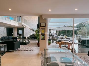 Casa · 720m² · 4 Quartos · 8 Vagas · Casa Alto Padrão em Condomínio - Conforto, Segurança e Sofisticação