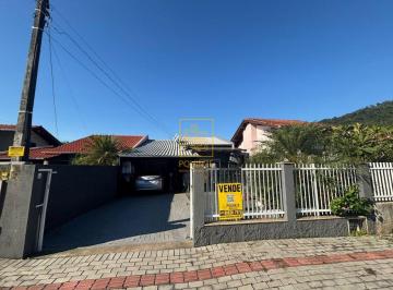 Casa · 120m² · 2 Quartos · 2 Vagas · Casa no bairro Padre Martinho Stein com fácil acesso ao centro