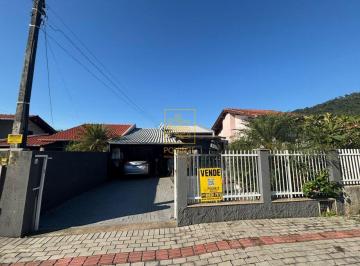 Casa · 120m² · 2 Quartos · 2 Vagas · Casa no bairro Padre Martinho Stein com fácil acesso ao centro
