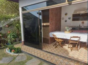 Apartamento de 3 quartos, Macaé · Casa no Vale dos Cristais c/ 3suítes, 4brs, 4vgs, amrs plnjds, churrqr, hidro
