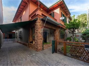 Casa · 220m² · 3 Quartos · 4 Vagas · Casa em Perdizes