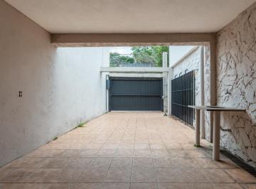 IMG_20260625_061520_000.jpeg · Aconchegante sobrado para venda em Moema com 3 quartos, sendo 3 suítes, 261m² - remaxfront#MYBAH