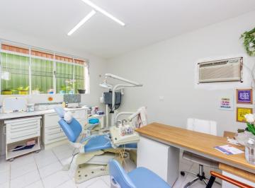 IMG_20250805_105140_000.jpeg · Versátil casa tipo para venda em Saúde com 5 quartos, sendo 1 suíte, 261m² - remaxfront#WWV60