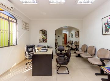 IMG_20260604_185137_000.jpeg · Agradável casa para venda em Saúde com 5 quartos, sendo 1 suíte, 261m² - remaxfront#WWV60