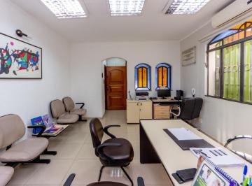 IMG_20260628_181503_000.jpeg · Versátil casa para venda em Saúde com 5 quartos, sendo 1 suíte, 261m² - remaxfront#WWV60