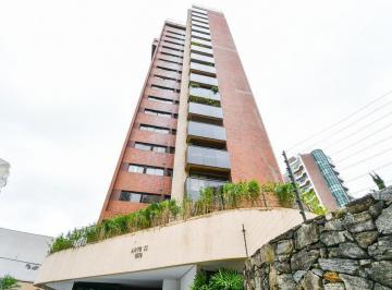 IMG_20260628_091513_000.jpeg · Aconchegante apartamento para venda em Vila Nova Conceição com 3 quartos, sendo 3 suítes, 244m² - re