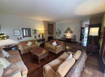 IMG_20260623_031548_002.jpeg · Versátil casa para venda em Campo Belo com 4 quartos, sendo 2 suítes, 330m² - remaxfront#MQSDF