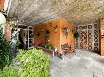 IMG_20260608_185150_000.jpeg · Aconchegante casa para venda em Cidade Jardim com 4 quartos, sendo 1 suíte, 490m² - remaxfront#D8V7B
