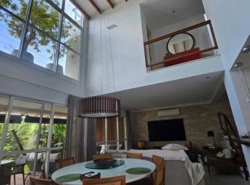 IMG_20260607_105149_000.jpeg · Espetacular casa em condomínio para venda com 5 quartos, sendo 5 suítes, 260m² - remaxfront#BQWJL