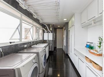 IMG_20260617_105231_000.jpeg · Versátil apartamento para venda em Planalto Paulista com 3 quartos, sendo 3 suítes, 308m² - remaxfro