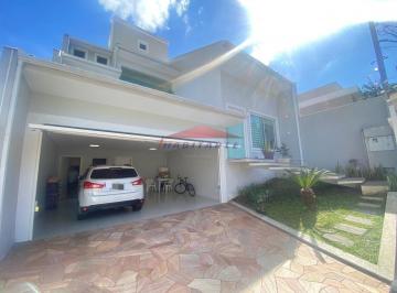 Foto 01 · Imperdível oportunidade: Casa à venda em Curitiba-PR, bairro Uberaba, 3 quartos, 1 suíte, 2 salas, 5