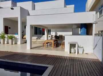 Casa de 5 quartos, Macaé · Casa 5qts, send 4suítes, 5brs, 4vgs, amrs plnjds, vrnd, piscn -Vale dos Cristais